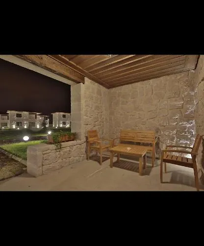 Elevres Stone House 4*
