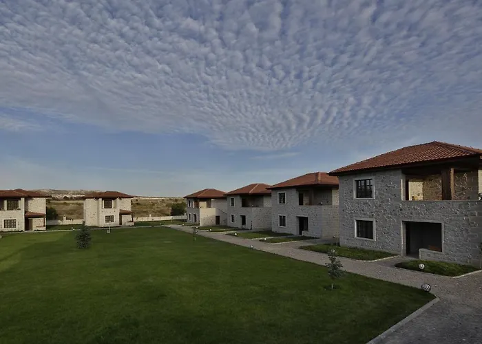 Hotel Elevres Stone House