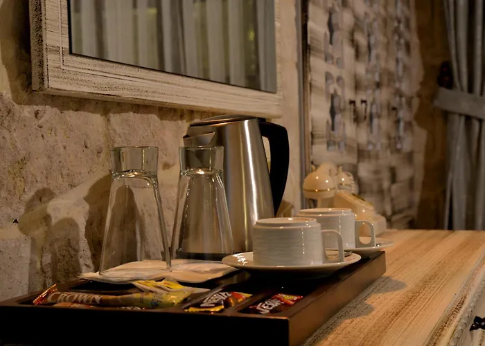 Elevres Stone House Hotel