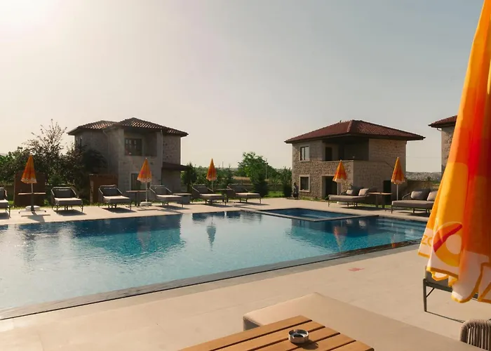 Hotel Elevres Stone House 4*