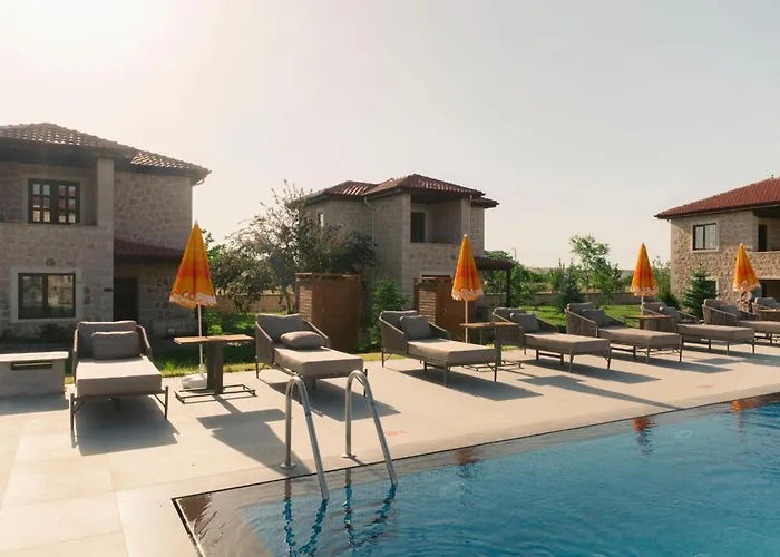 Hotel Elevres Stone House 4*