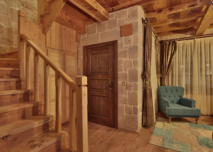 Hotel Elevres Stone House 4*