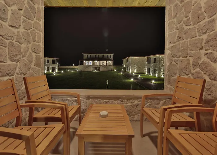 Elevres Stone House 4*